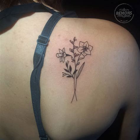 diseo de jazmines tatuajes|Tatuajes De Jazmín: Ejemplos Y Significado 